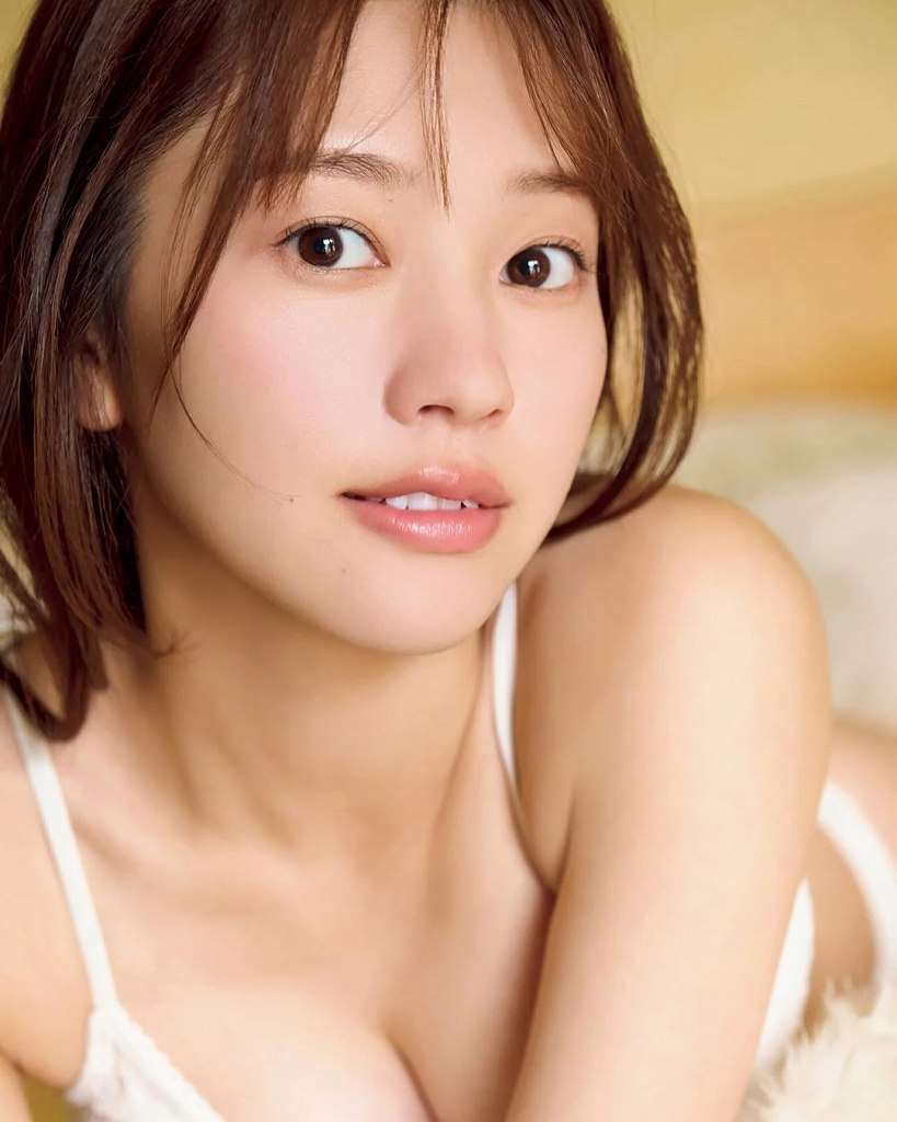 高木悠未 めっちゃ美肌の水着グラビア画像！