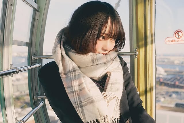 小倉あずさ 巨乳レイヤーの水着グラビア画像！