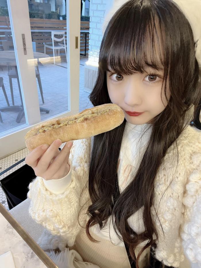 須羽こころ ふわふわバストの水着グラビア画像！