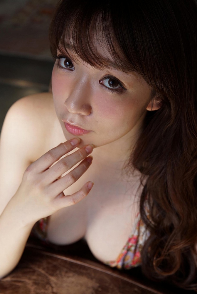 清水あいり Hカップヌード＆水着グラビア画像！