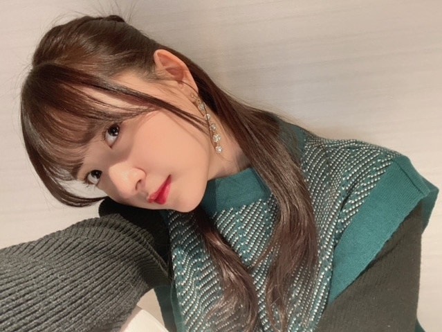 金川紗耶 美脚でスタイルが凄いグラビア画像！