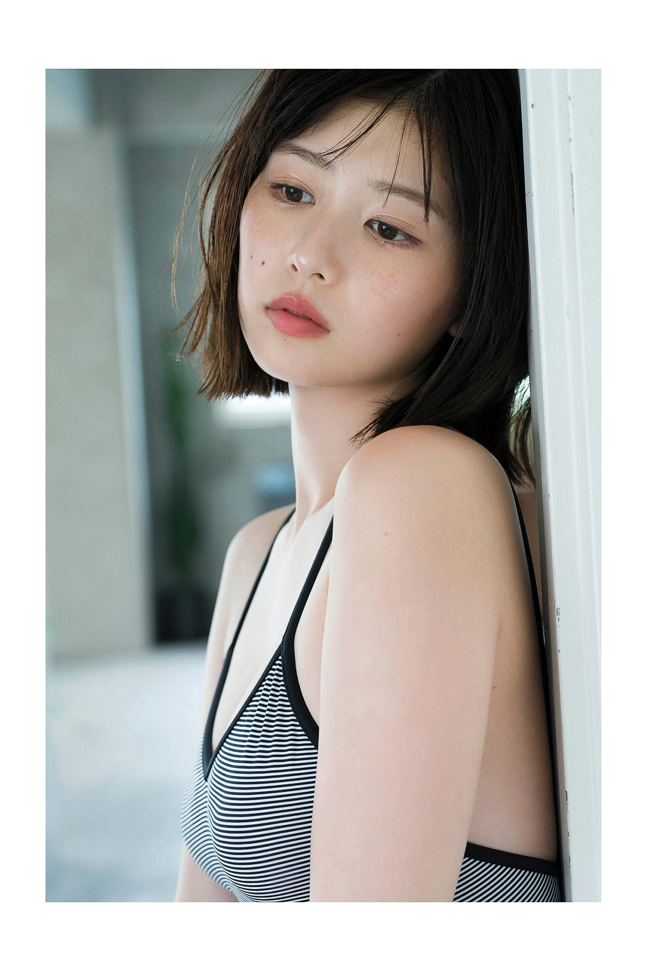 Yuzuha Saeki 冴木柚葉, FLASHデジタル写真集 「Lumiere」 Set.01