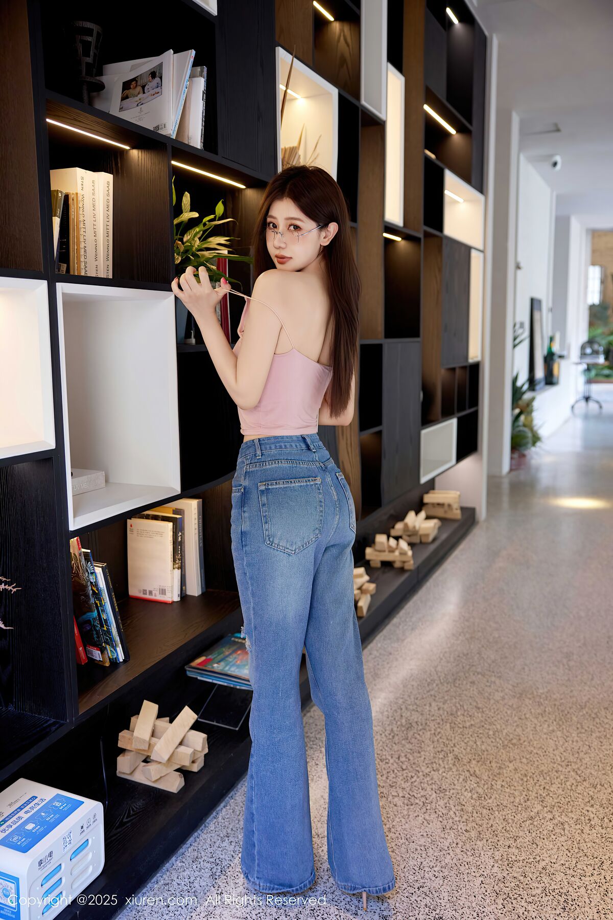 XiuRen秀人网 No.10983 Yin Tian Tian Sunny