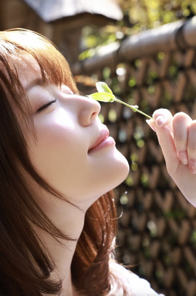 小日向ゆか 萌えるEカップの水着グラビア画像！