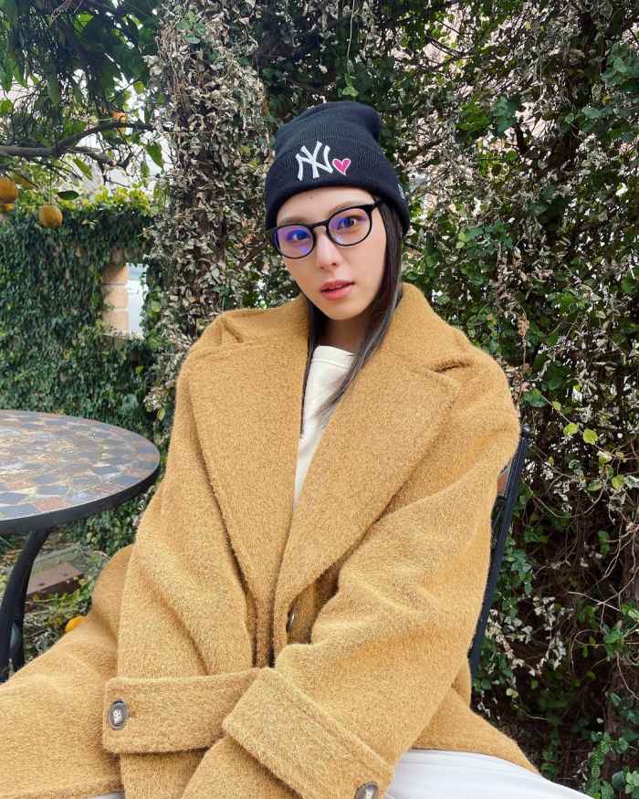 相楽伊織 けっこうボインな水着グラビア画像！