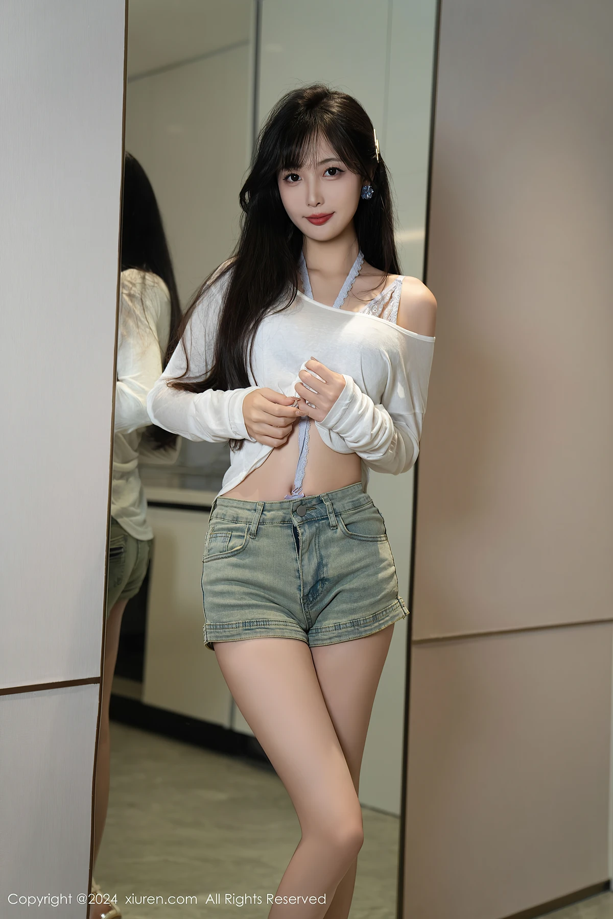 XiuRen秀人网 No.9215 LinXingLan林星阑