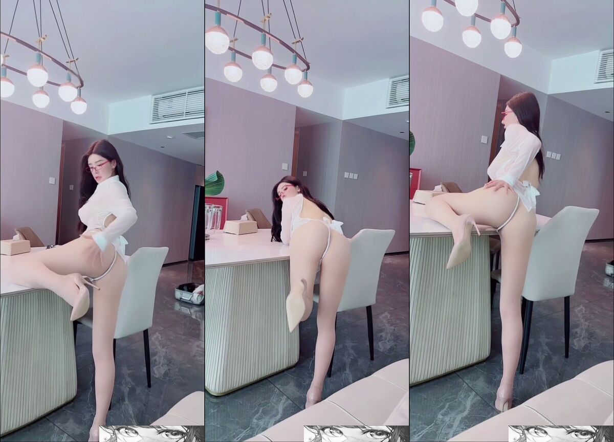 XR Uncensored Pan Si Qin 潘思沁 - 温婉恋人白玫瑰
