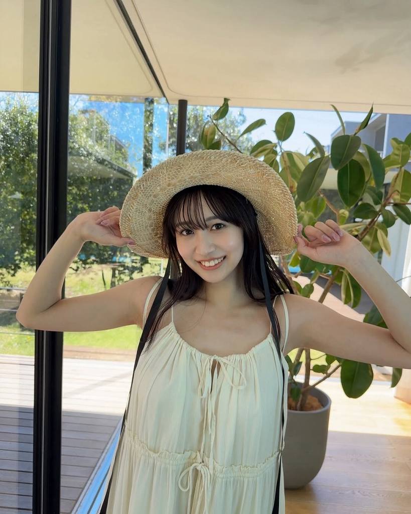 溝端葵 激かわボインな水着グラビア画像ほか！