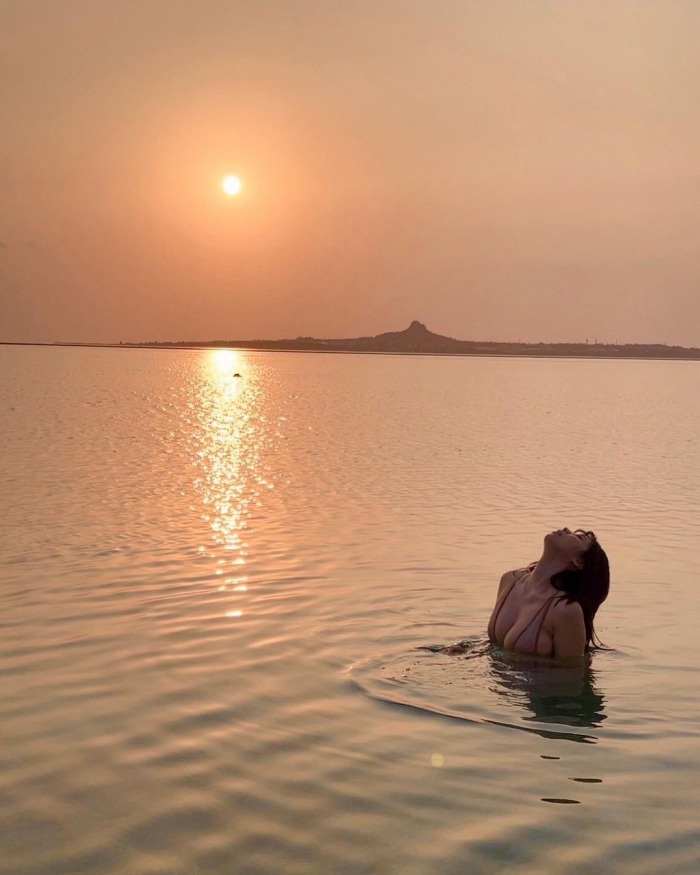 鈴木ふみ奈 Iカップの水着グラビア画像ほか！