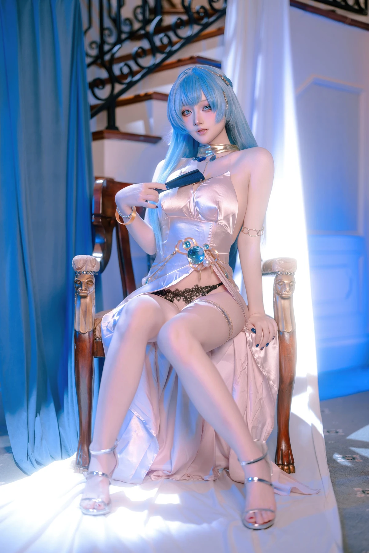 Cosplay 屿鱼 – 胜利女神 妮姬 海伦 礼服