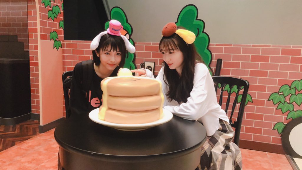 浜辺美波 鬼かわな水着＆浴衣グラビア画像！