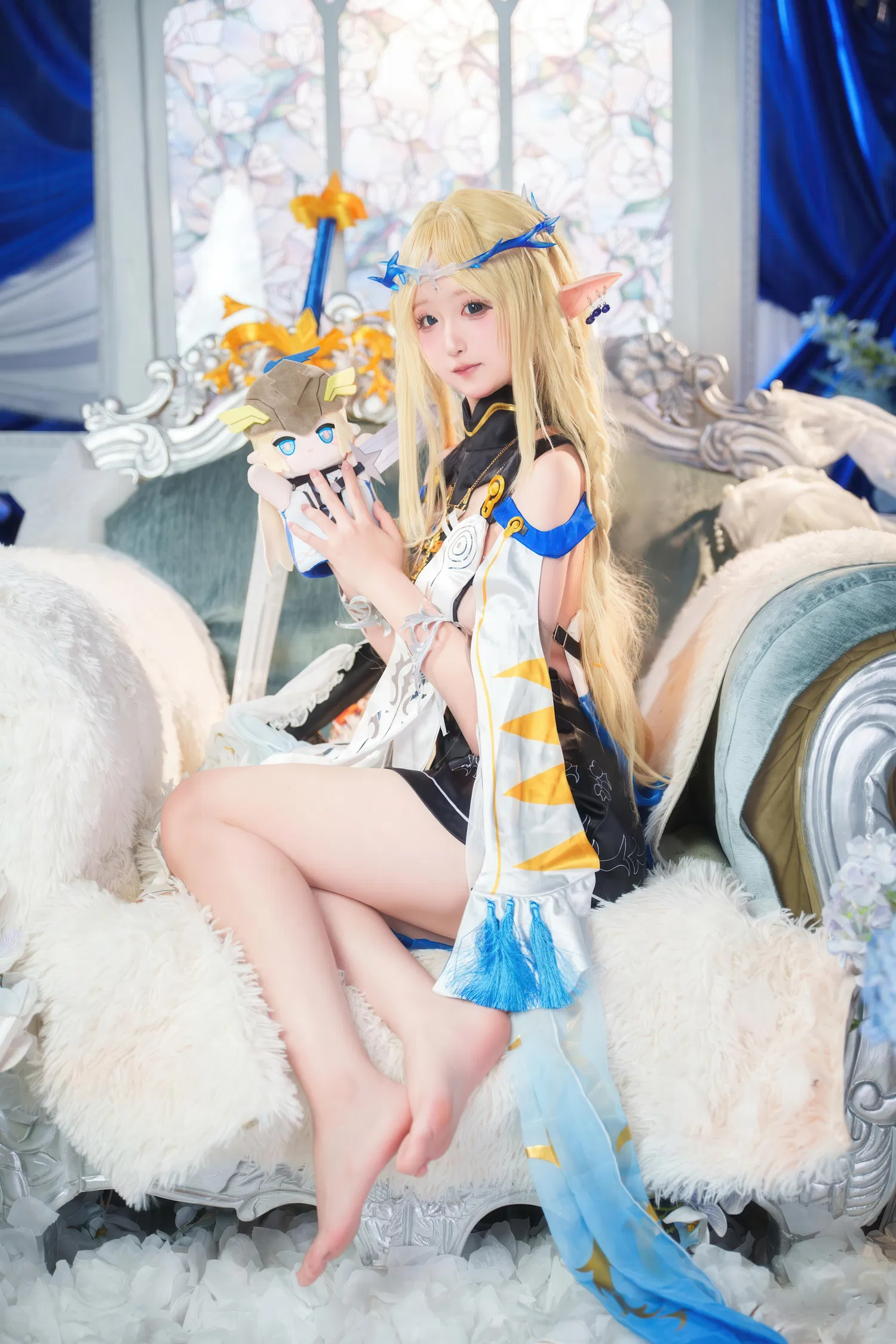 [Cosplay] Seele麦麦 - 鸣潮 菲比&卡提希娅·蓝色花海物语