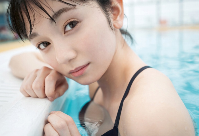 熊澤風花 キュートな水着グラビア画像ほか