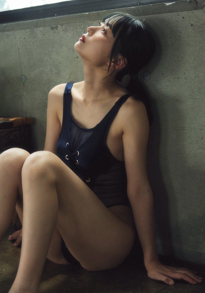 いけちゃん 細身でEカップの水着グラビア画像！