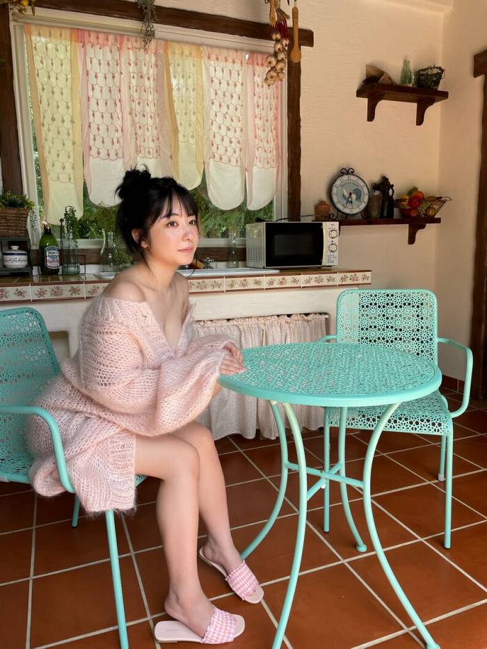 麻倉瑞季 おっぱいが大きい水着グラビア画像！