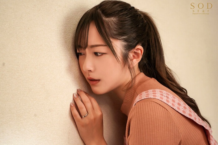 青空ひかり 笑顔がかわいい純朴ヌード画像！