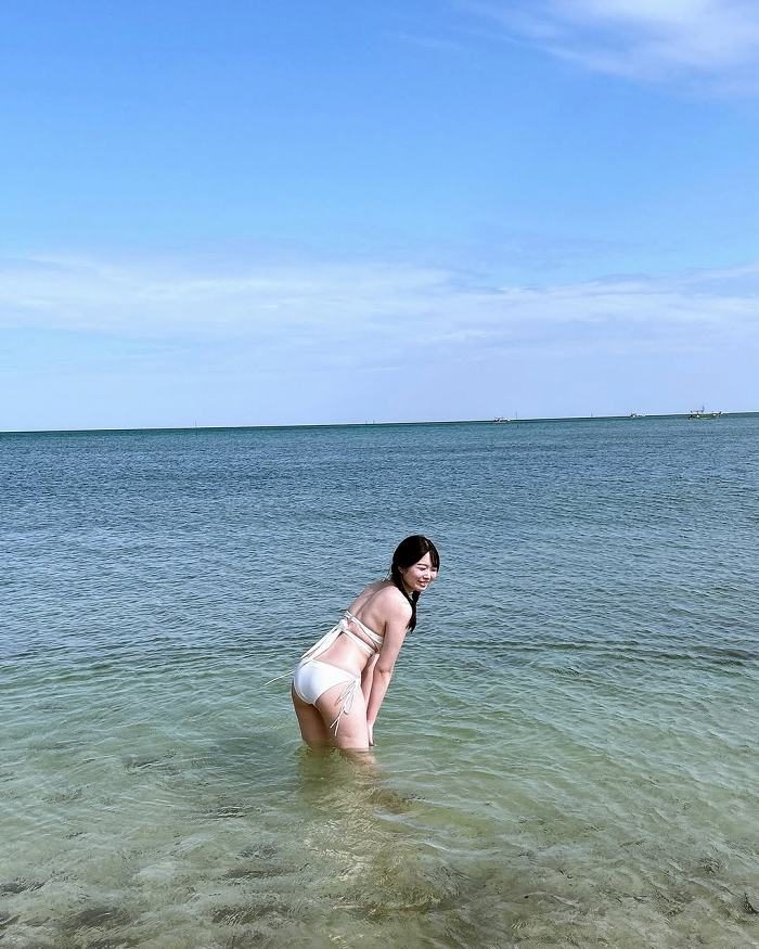 秋田そな Gカップボインの水着グラビア画像！