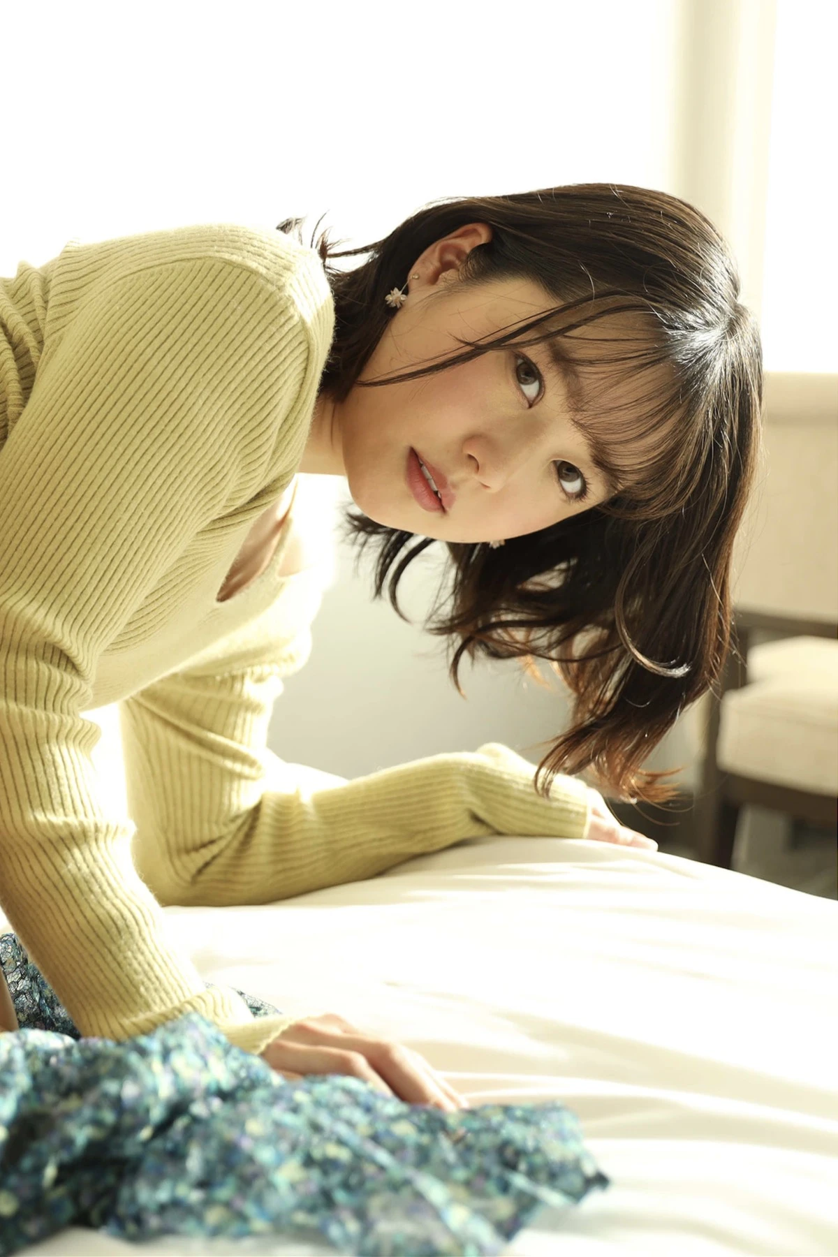 Chiharu Miyazawa 宮沢ちはる, 写真集 小柄で童顔の雰囲気溢れる人妻 Set.01