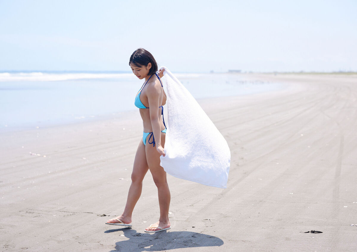 Miku Kuwajima 桑島海空 - ラスト サマー ビキニ DOLCEデジタル写真集