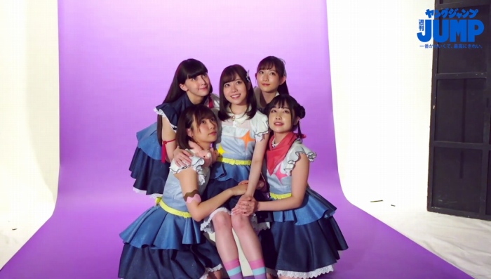 青山なぎさ 激かわな生脚＆タンクトップ画像！