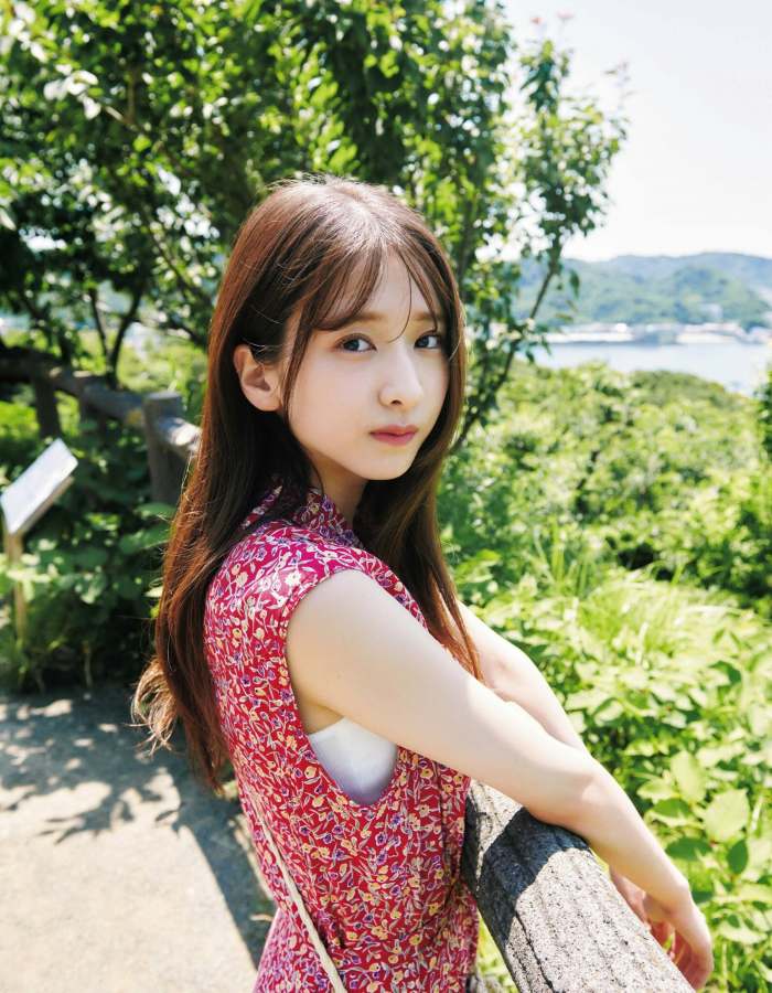 菅原咲月 すべすべ美脚の激かわグラビア画像！