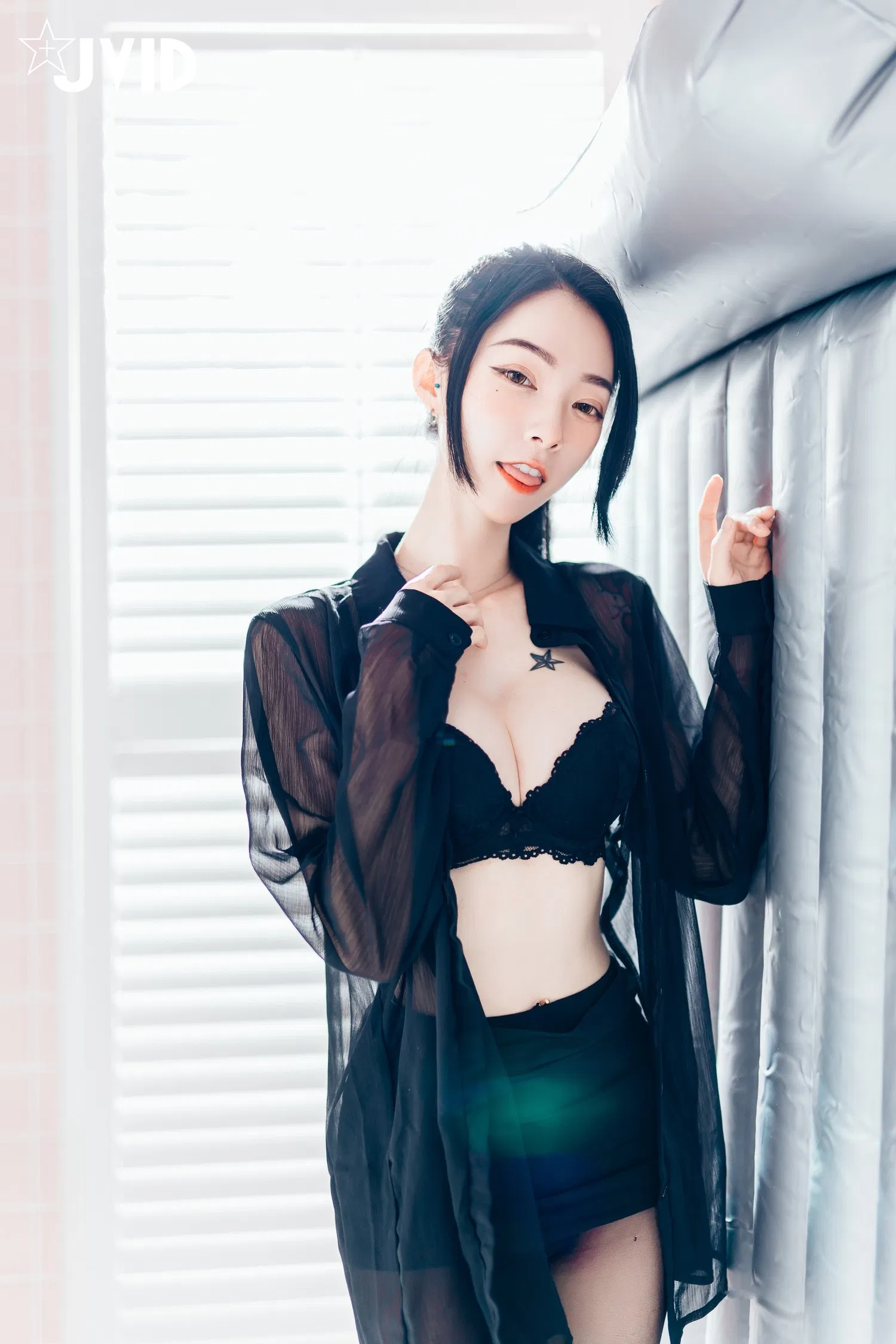 [JVID] Lele 樂樂 & 飄飄哥 - 上司新人下属 无内黑丝终极奥义