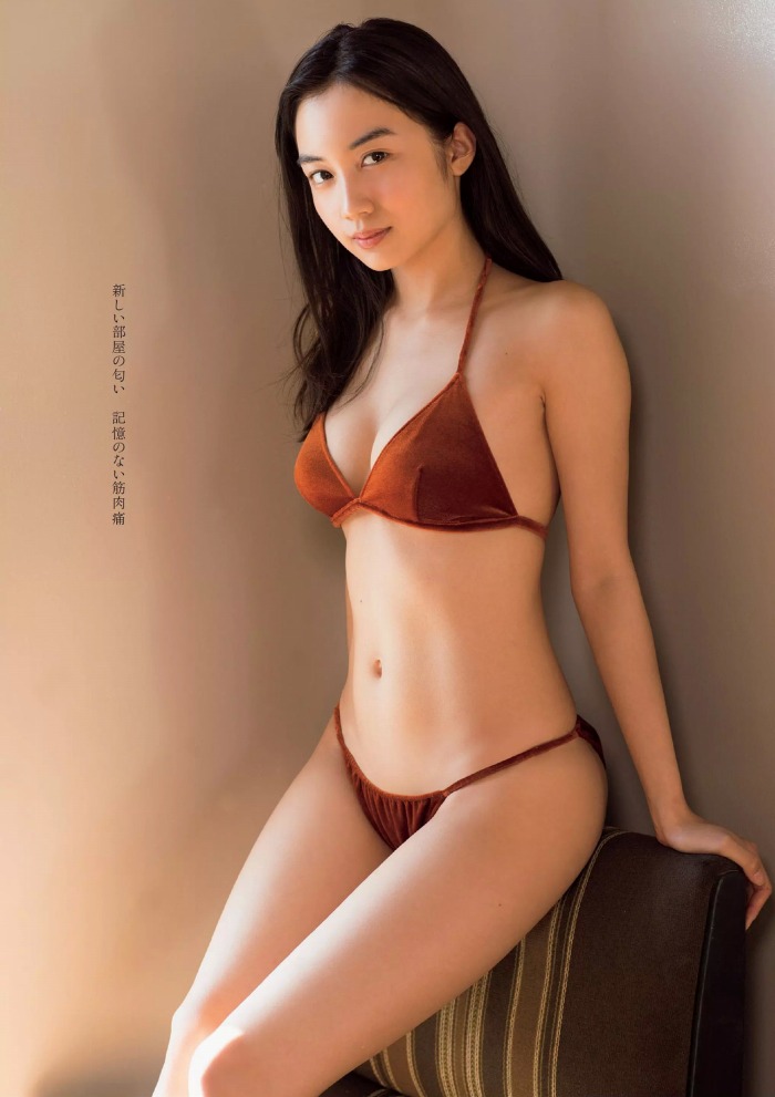 黒木ひかり むっちりバストの水着グラビア画像！