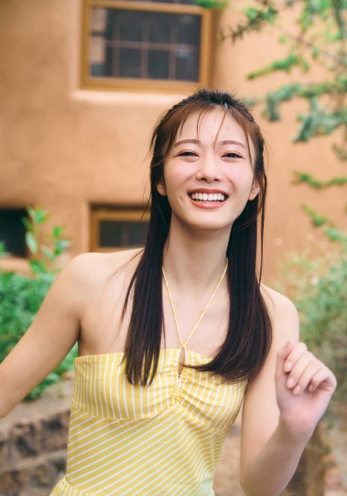 田村保乃 ナチュラルな激かわ水着グラビア画像！