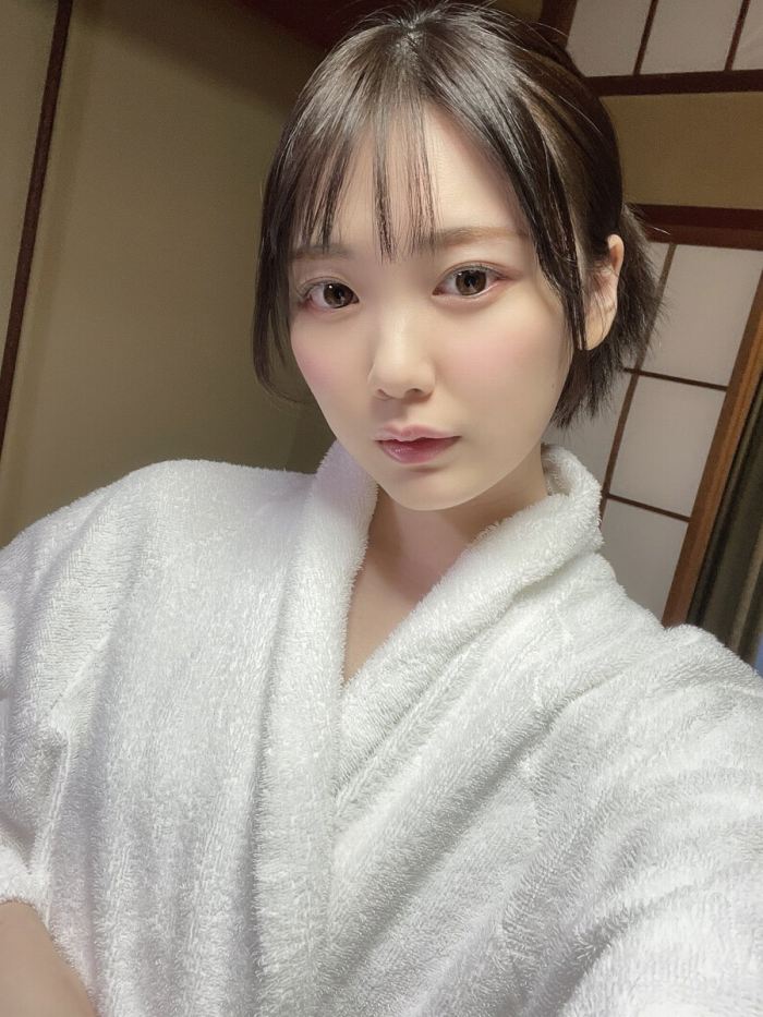 石川澪 Cカップおっぱいの激かわヌード画像！