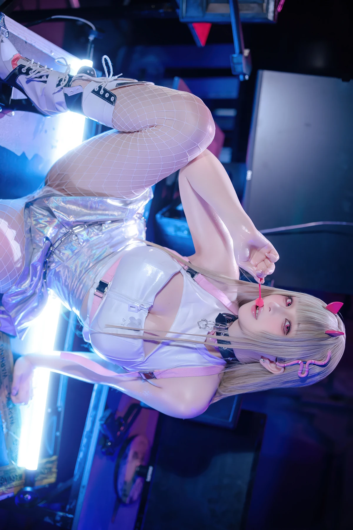 Cosplay 屿鱼 – 胜利女神：妮姬 毒蛇