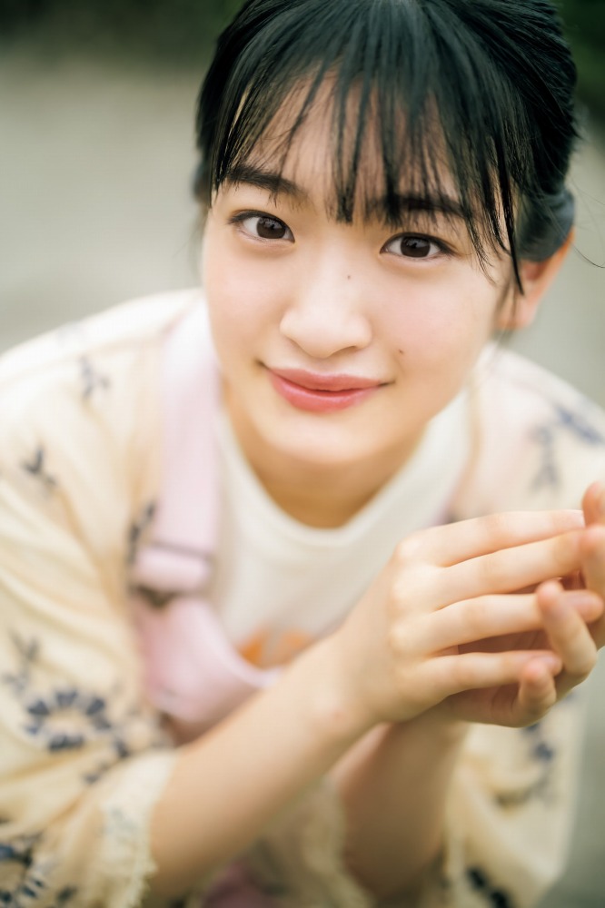 田村保乃 ナチュラルな激かわ水着グラビア画像！