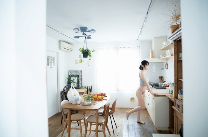 瀧本雫葉 Gカップ美乳のパイパンヌード画像！