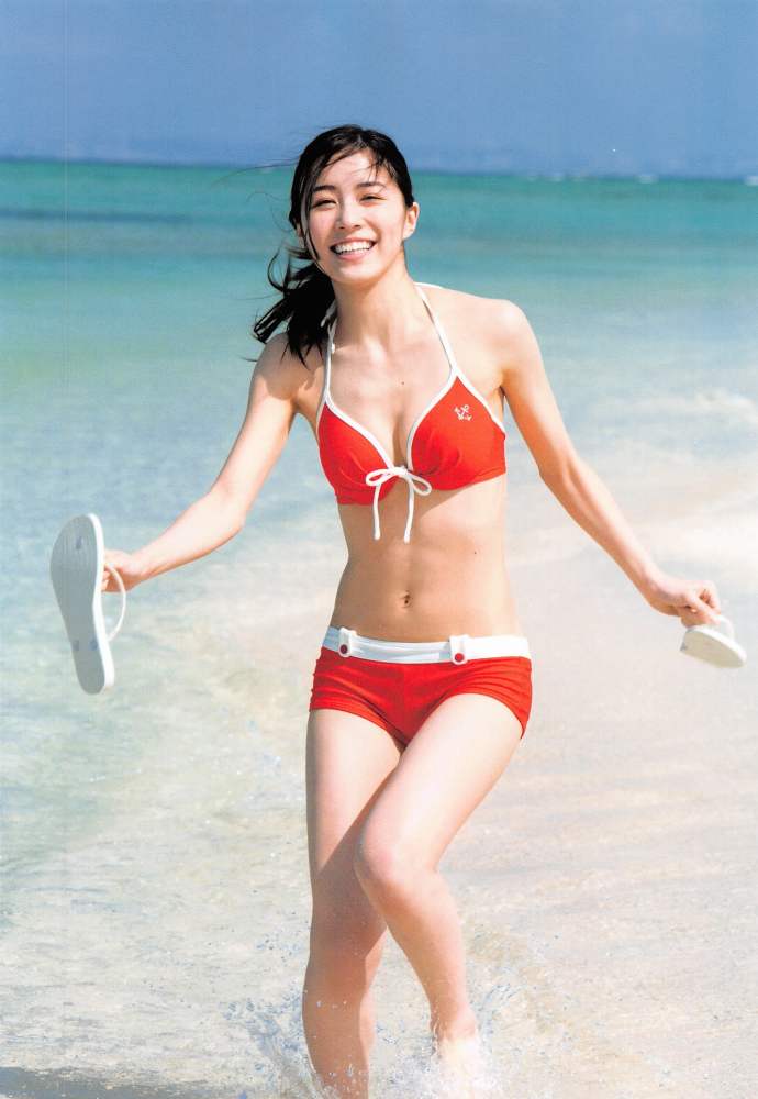 松井珠理奈 水着＆セミヌードグラビア画像！