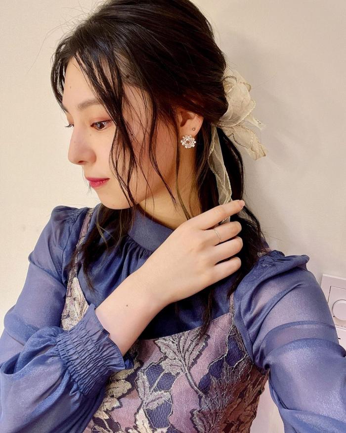 相楽伊織 けっこうボインな水着グラビア画像！