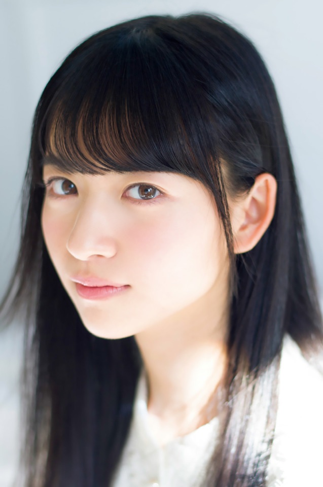 金川紗耶 美脚でスタイルが凄いグラビア画像！