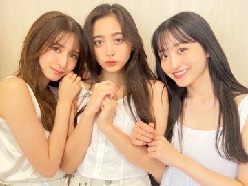 菅原咲月 すべすべ美脚の激かわグラビア画像！