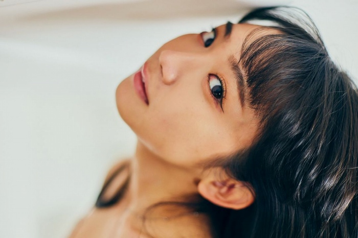 相沢菜々子 スタイル抜群な水着グラビア画像！