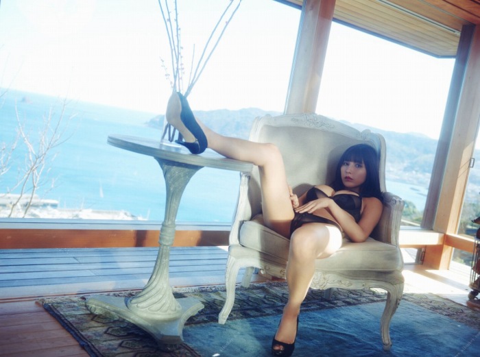 渡辺万美 Hカップのド派手ヌード＆水着画像！