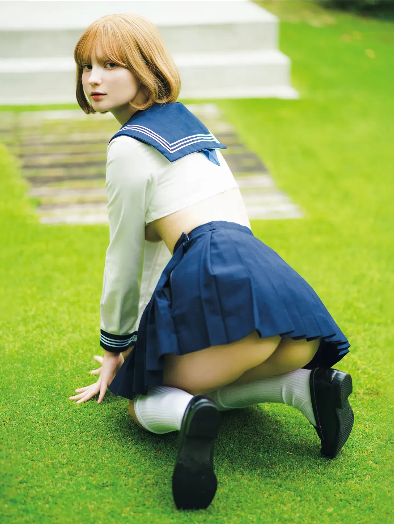 FRIDAY GOLD ケイティ 禁断のチラリ