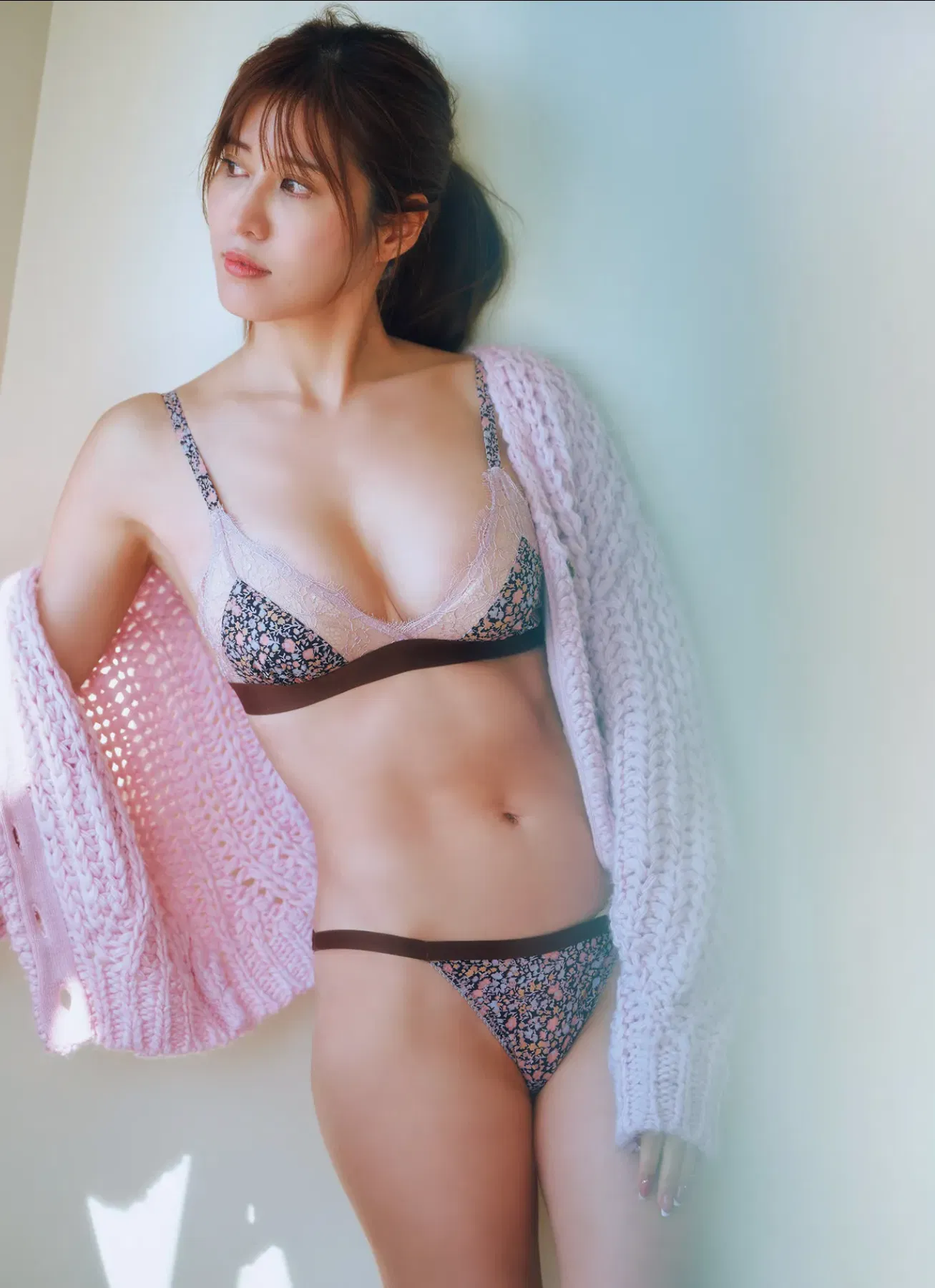 FRIDAY GOLD 夏実晴香 夏のビーナス