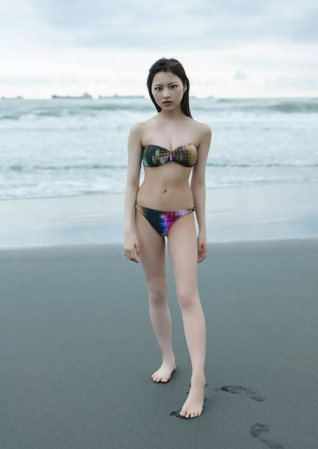 [Photobook] 2023.10.04 宇咲（＃ババババンビ）１ｓｔ写真集『ｕｓａ　ｕｓａ』 YJ PHOTO BOOK