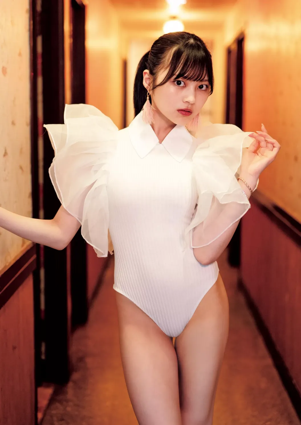 [Photobook] 2023.10.04 宇咲（＃ババババンビ）１ｓｔ写真集『ｕｓａ　ｕｓａ』 YJ PHOTO BOOK