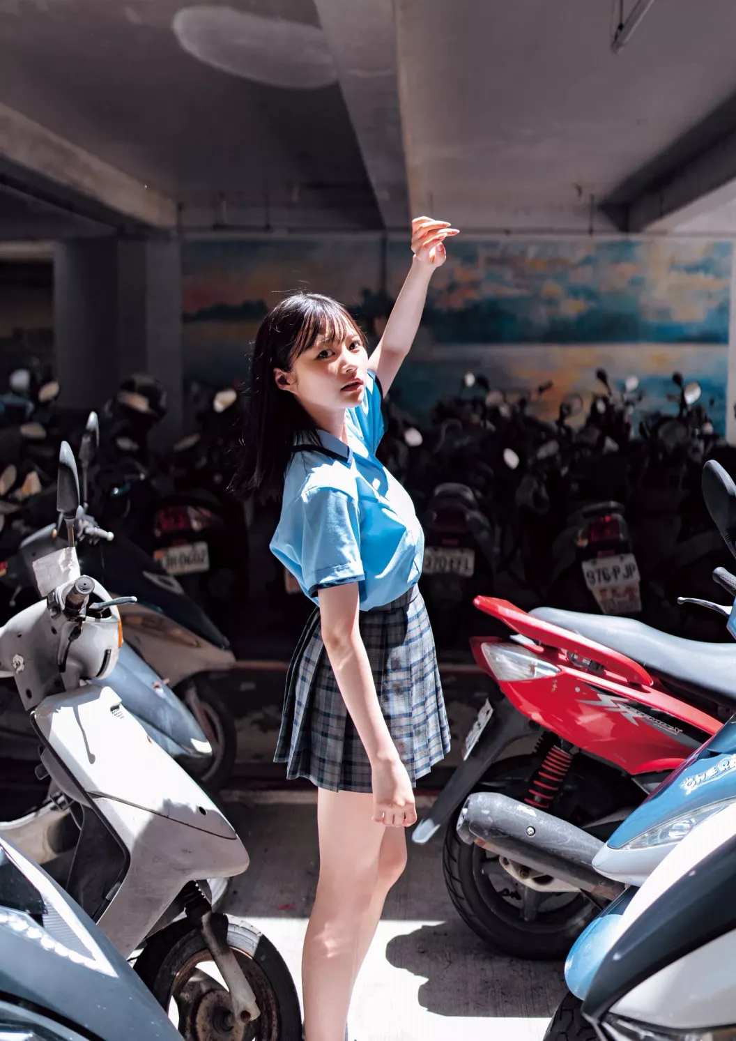 [Photobook] 2023.10.04 宇咲（＃ババババンビ）１ｓｔ写真集『ｕｓａ　ｕｓａ』 YJ PHOTO BOOK