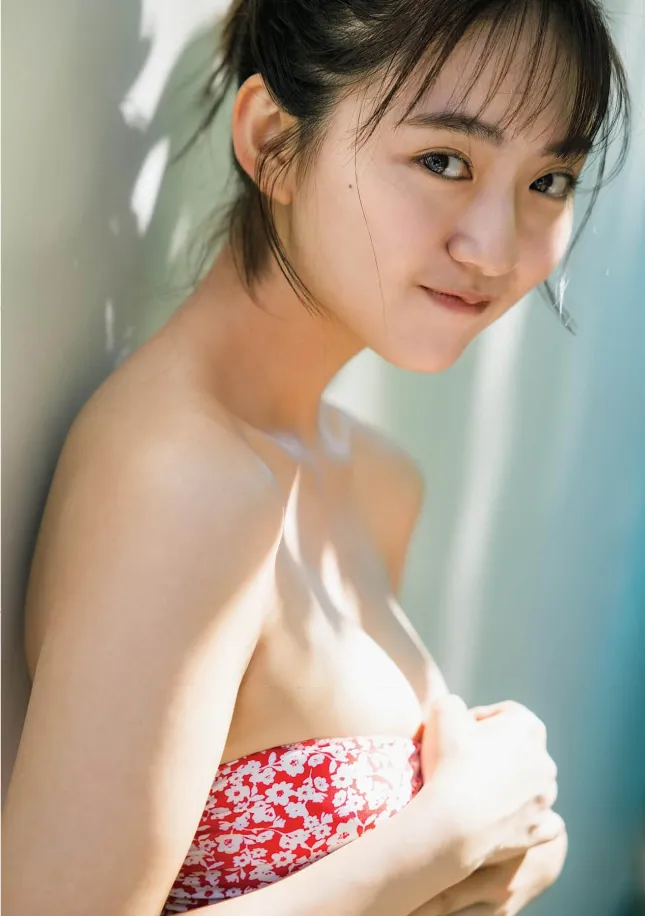 [Photobook] 2023.12.05 豊田ルナ写真集『Good to see Moon』