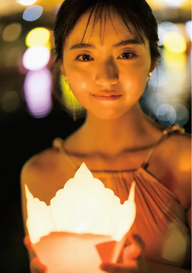 [Photobook] 2023.12.05 豊田ルナ写真集『Good to see Moon』