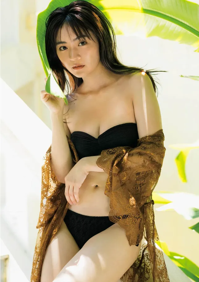 [Photobook] 2023.12.05 豊田ルナ写真集『Good to see Moon』