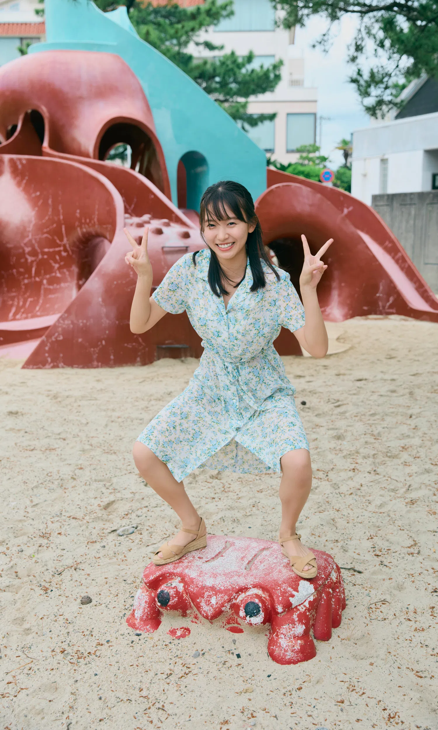 [Photobook] 2024.07.01 【デジタル限定】志田音々写真集「幼い色気」 (週プレ PHOTO BOOK)