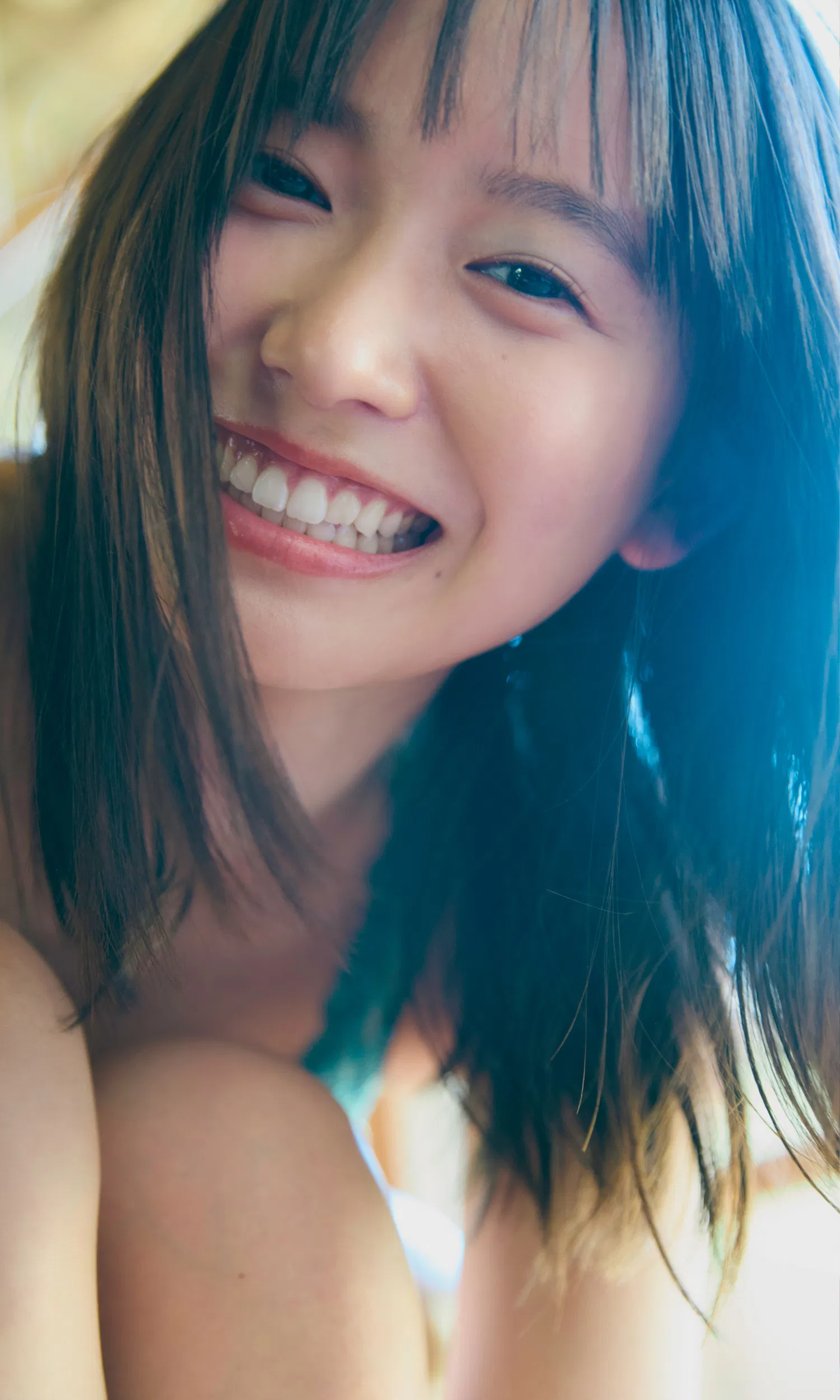 [Photobook] 2024.07.01 【デジタル限定】志田音々写真集「幼い色気」 (週プレ PHOTO BOOK)