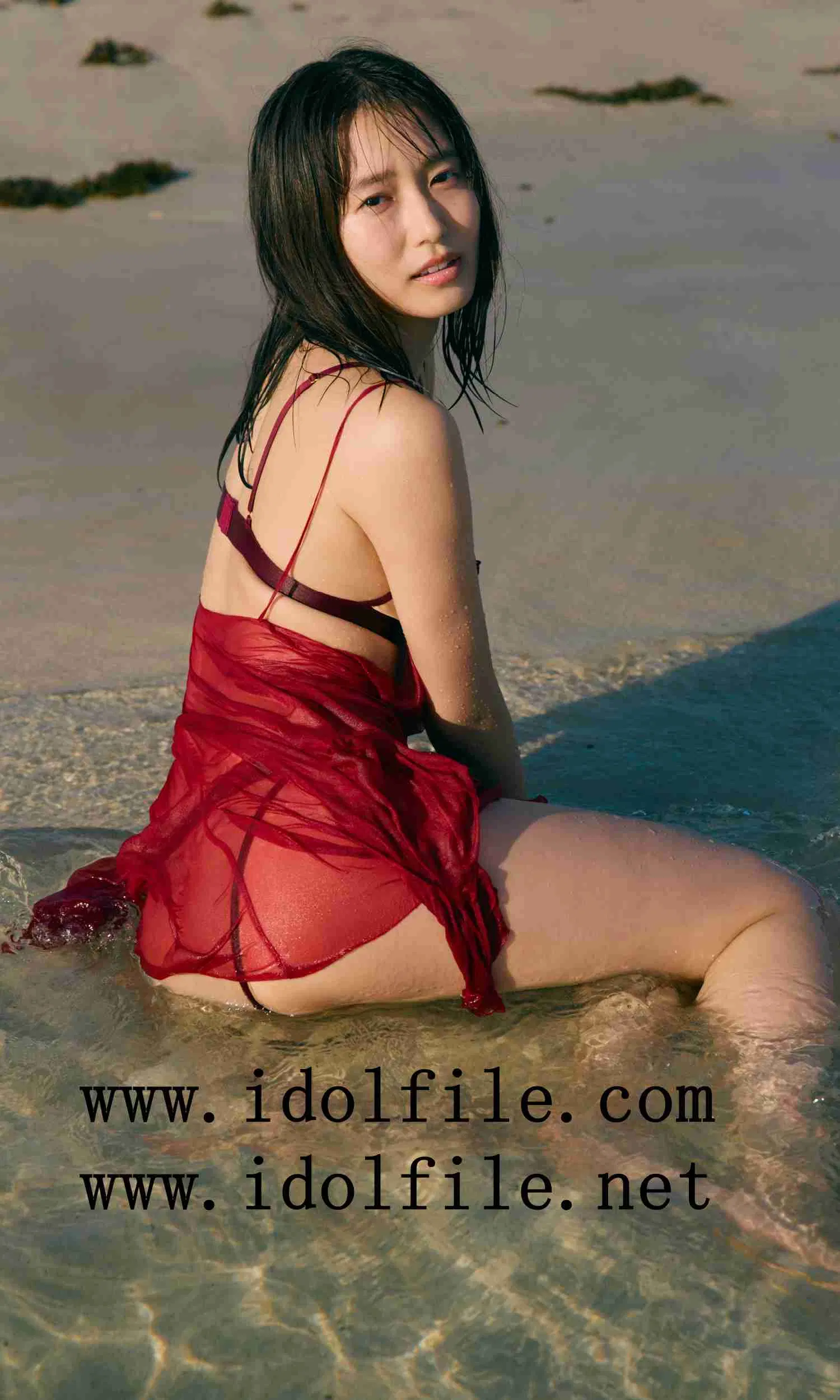 [Photobook] 2024.07.01 【デジタル限定】志田音々写真集「幼い色気」 (週プレ PHOTO BOOK)