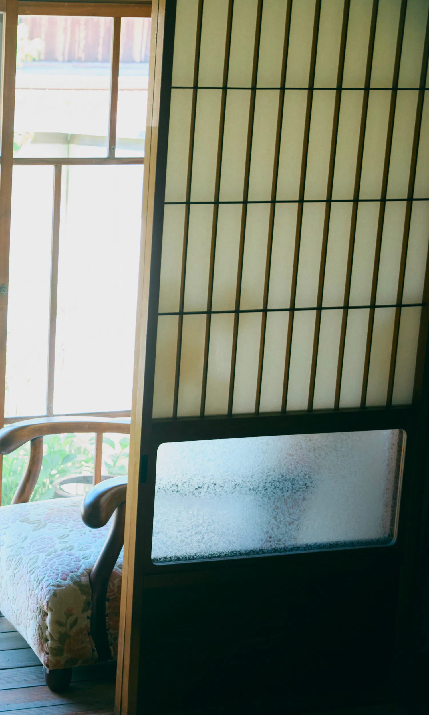 [Photobook] 2024.07.01 【デジタル限定】志田音々写真集「幼い色気」 (週プレ PHOTO BOOK)